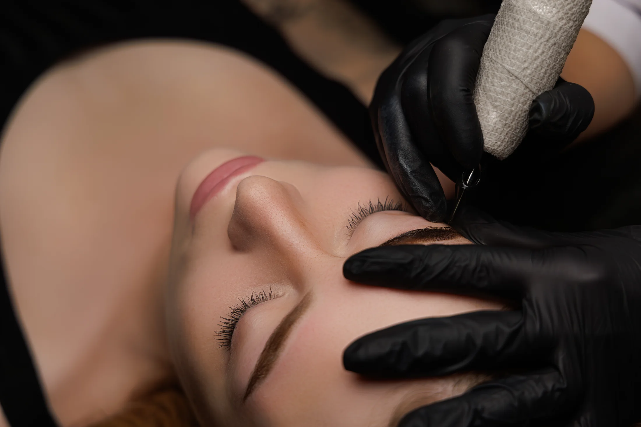 Korrektur von Permanent Make-up